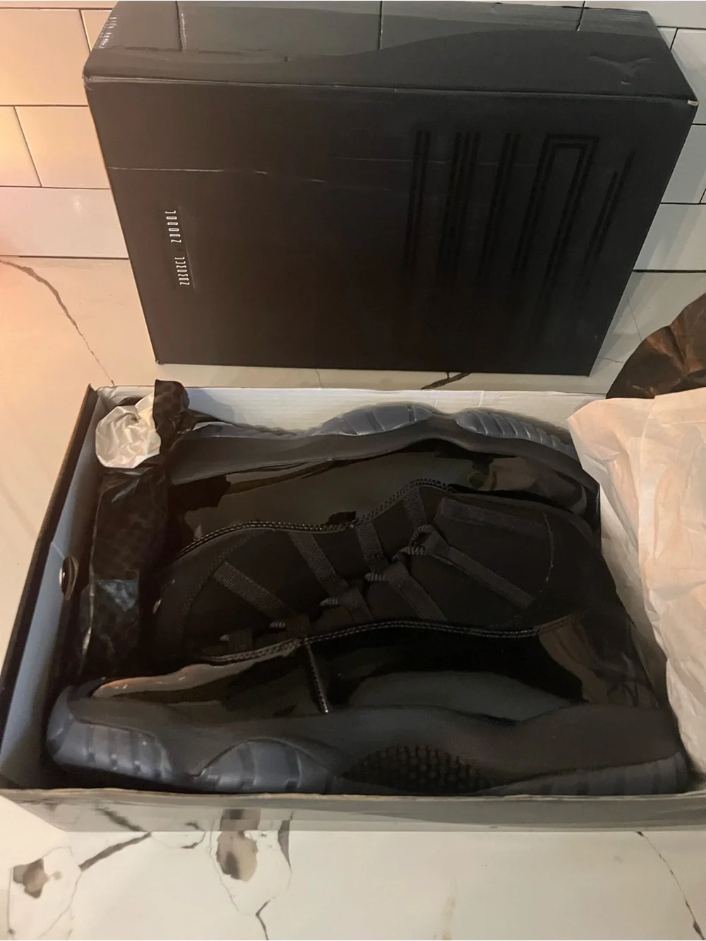 Men’s Retro 11 Royal Cap And Gown Size 13.